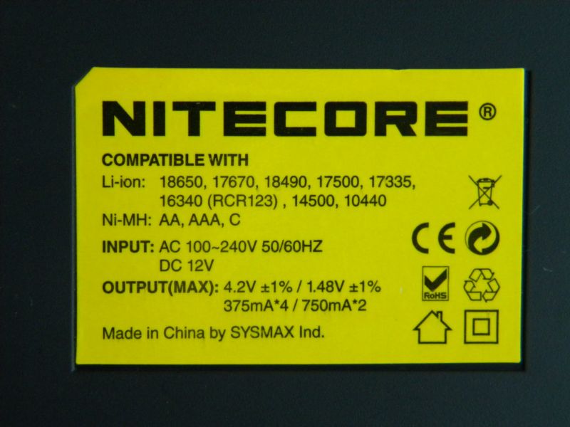 Nitecore Intellicharge i4 V2