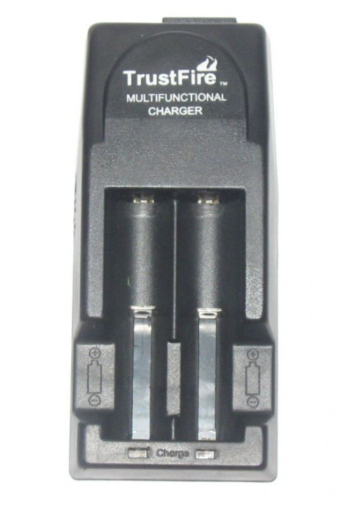TrustFire TR-001 - універсальне з/в для всіх типів Li-Ion акумуляторів