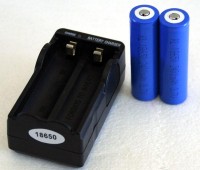 Компактное З/У для литиевых батарей 18650 (одноканальное)