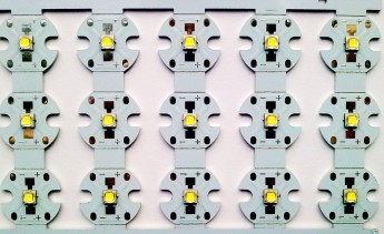 Светодиод Cree XP-G2 6000K на подложке 16мм Новое поколение светодиодов Cree XP-G2 - светоотдача и эффективность стали еще больше! Светоотдача до 142 лм/ватт