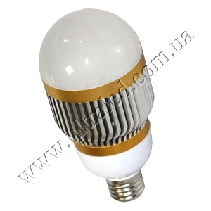 Лампа светодиодная E27-33x0,3W (warm white) Применяемость: внутреннее освещение Световой поток: 640 Люмен Цвет свечения: белый теплый Тип лампы (код): Е27  Заменяет лампу накаливания 100вт